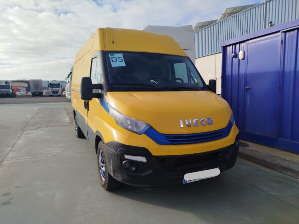 FURGONETA IVECO DAILY - Imagen 6