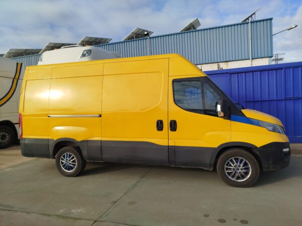 FURGONETA IVECO DAILY