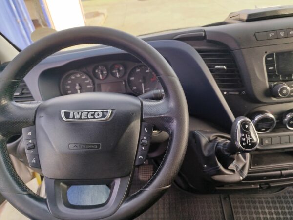 FURGONETA IVECO DAILY - Imagen 5